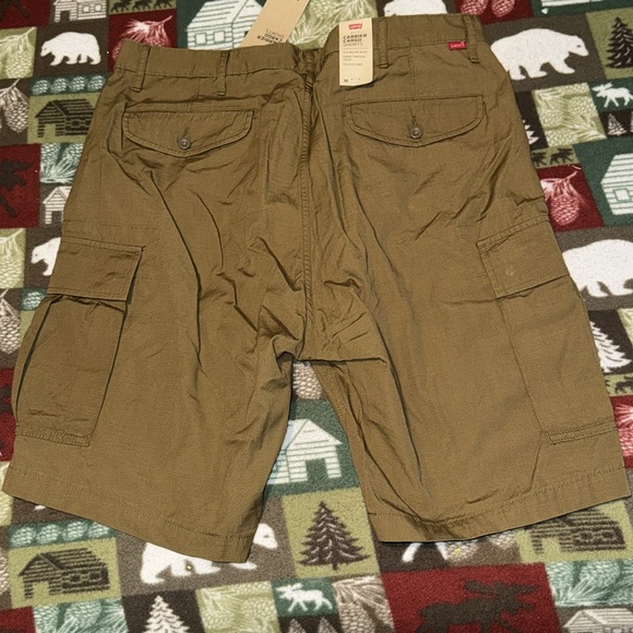 Levi shorts - Picture 2 of 4